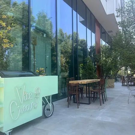 Aziul By The Daire Köstence